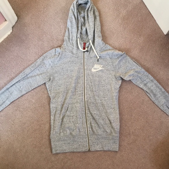 Nike Tops - Nike Zip!